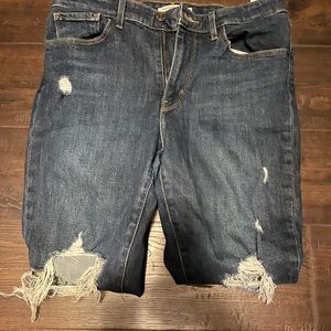 Levi’s hi-rise jeans